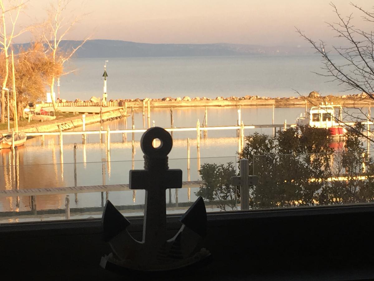 Calypso Lakeside Rooms & Lux Apartments Siófok Exterior foto